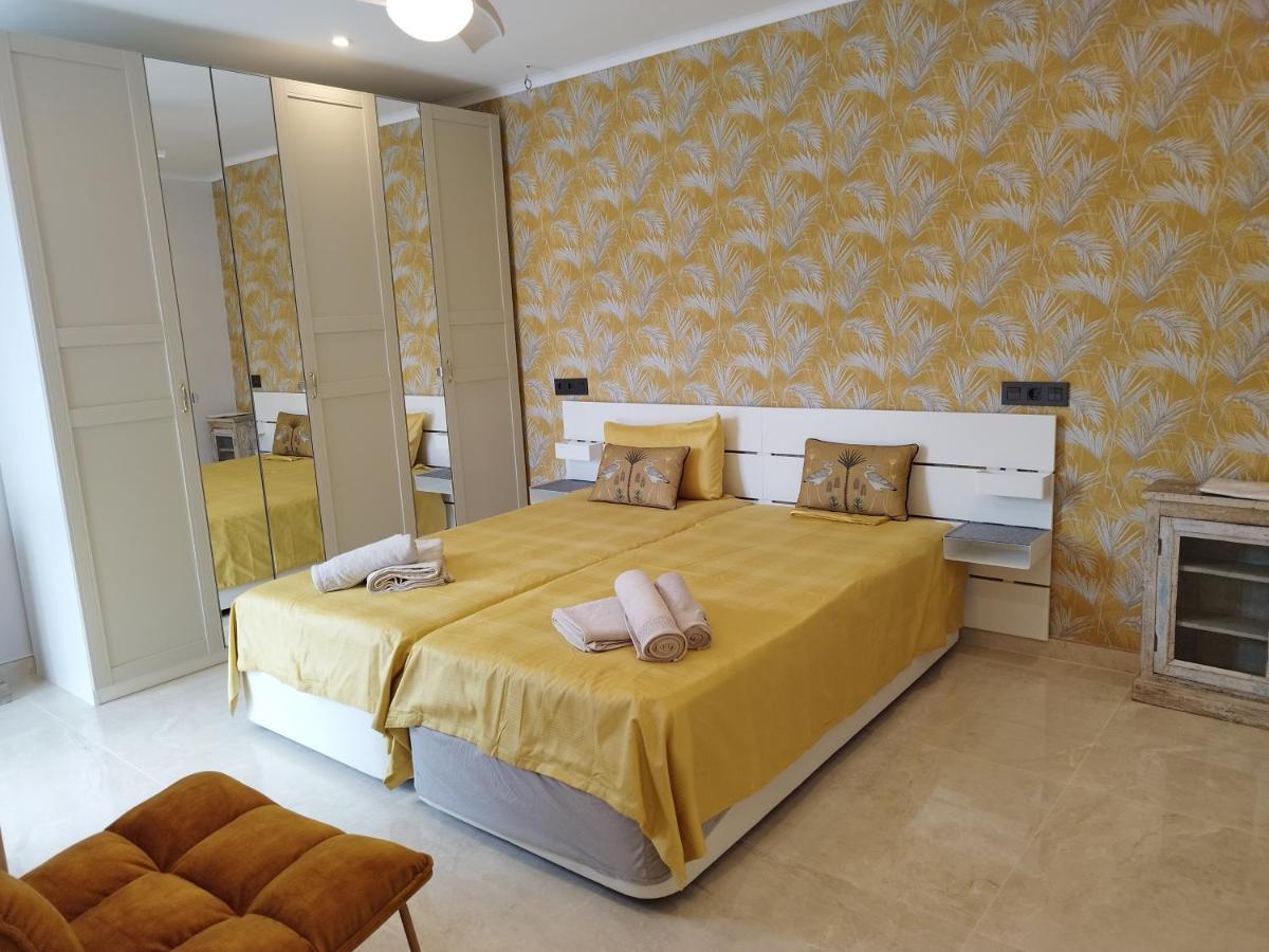 Modern Luxury Villa Paradise Калпе Стая снимка